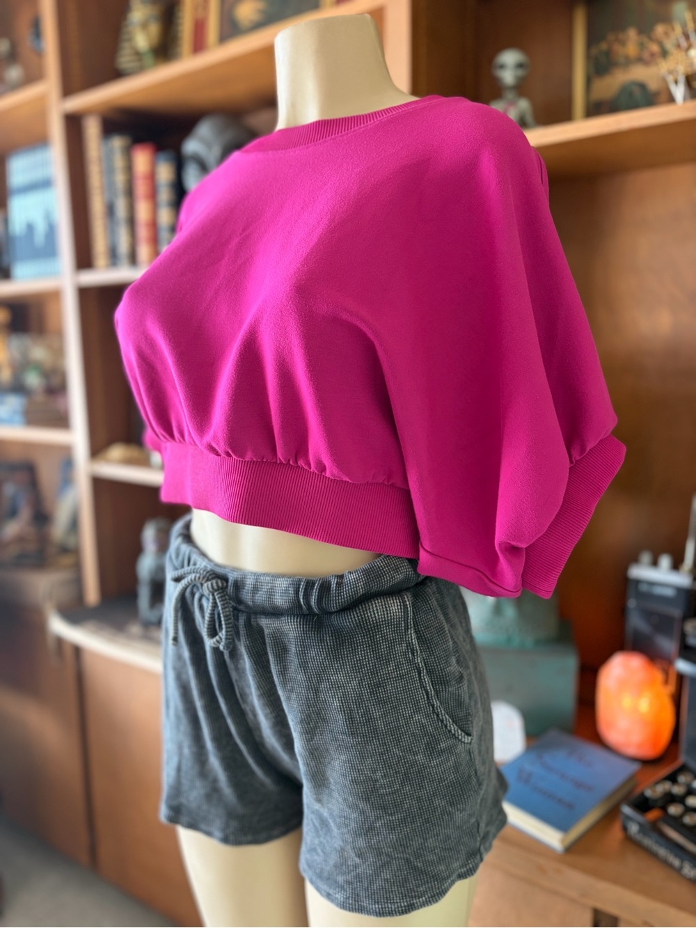 Sweaty Betty Sophia Fuchsia Cropped Short Sleeve Sweatshirt Size 10 Work Out Gym